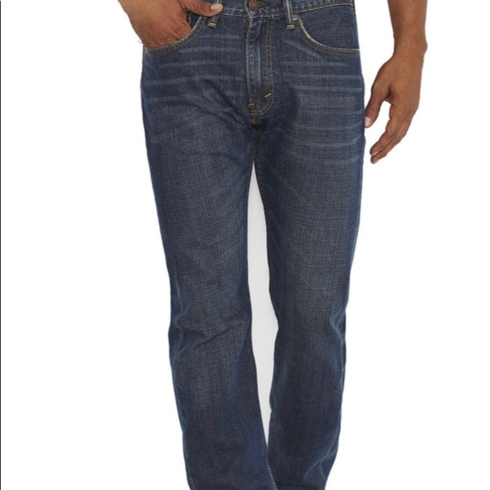 514 Levi’s jeans.